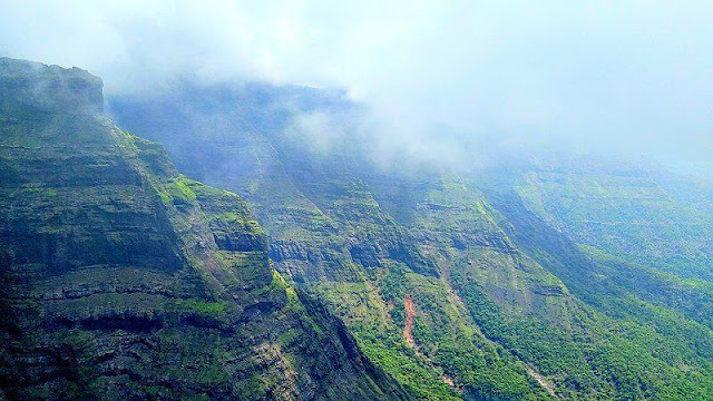 harishchandragad surrounfing