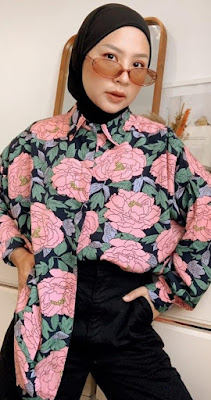 FLOWY TOP ( Navy ) by Moda - Butik Busana Muslim Terbesar dan Terlengkap