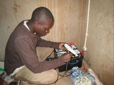 Malawi Boy Builds Windmill Out of Junk Seen On  www.coolpicturegallery.us