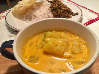 opo squash , zucchini squash in coconut milk