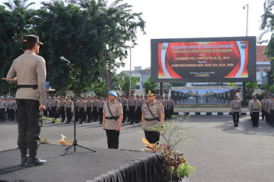 Upacara Serah Terima Jabatan Wakapolrestabes Surabaya