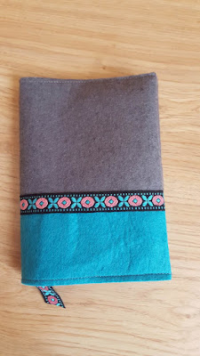 DIY Felt Book Covers (with tutorial)