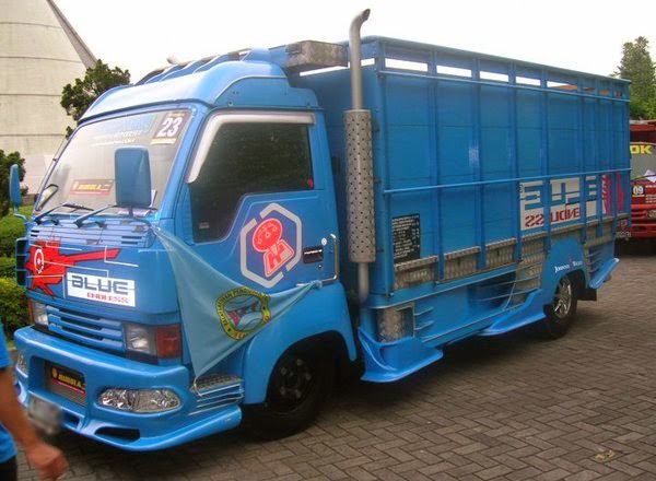 Kumpulan Foto Modifikasi  Truk  Indonesia Terbaru Modif 