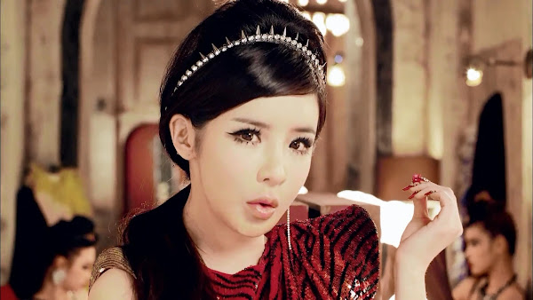 2NE1 Bom Crush 