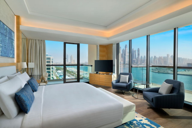 Marriott Hotels Opens First Resort in Dubai on World-famed Palm Island