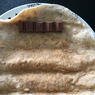 Montage crêpes moelleuses à la noisette sans lactose et sans oeuf (vegan) aux Kinder chocolat