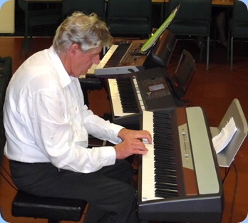 Ian Jackson playing the Korg SP-250 piano for the Raglan Club Happy Hour
