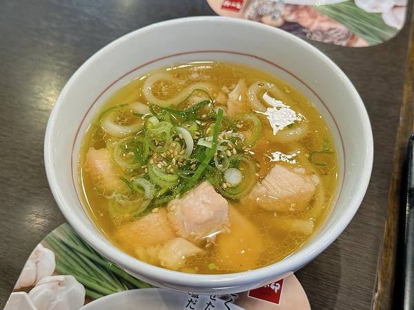 なか卯 東大阪吉田店の鶏塩うどん