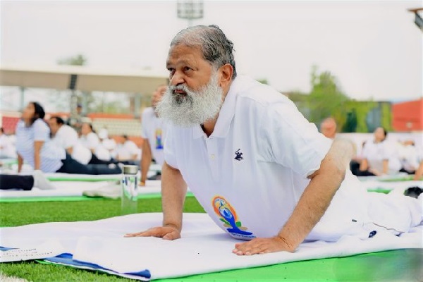 Yogashala-will-open-in-every-village-of-Haryana-ready-by-becoming-one-thousand-Yoshala-Anil-Vij