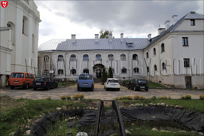 Костёл Святого Архангела Михаила и монастырь францисканцев. Жилой корпус