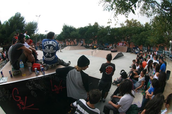 ALEX DEL PINO ARRASA EN EL CHICKENS LOVE SKATEBOARDING V