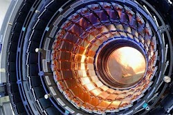  O φυσικός, επικεφαλής εκπαίδευσης του CERN μιλάει για την αντιύλη, τις προοπτικές της, τον Dan Brown, τον Tom Hanks και τον Θεό τον ίδιο  Ο...