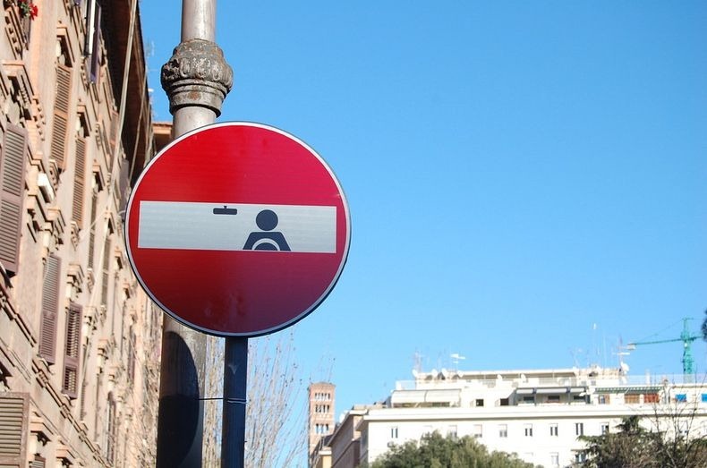 clet-abraham-5 clet-abraham-5