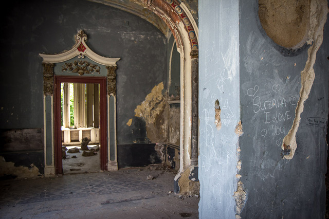 Castello di Spitzer, Beocin, Serbia, edifici abbandonati, case abbandonate, Špicerov dvorac, Beočin, Srbija, Spitzer kastely, Belcseny, Szerbia, abandoned