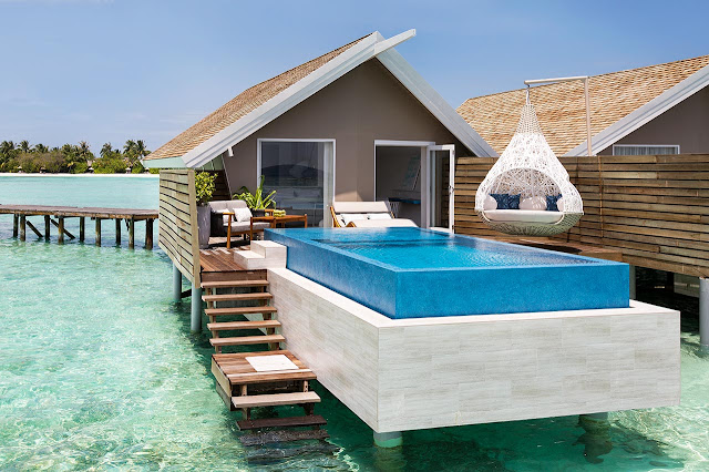 Lux South Ari Atoll, Temptation Pool Water Villa, (c) LUX* Resorts & Hotels