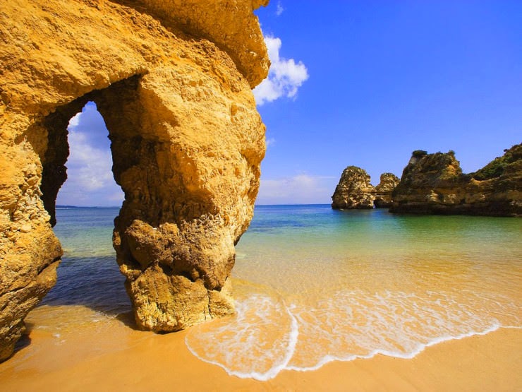 Benagil Cave, Algarve, Portugal (Places to see before you ...