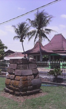 SINGOSARI (77)