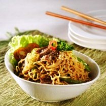 RESEP CARA MEMBUAT MIE GORENG TERIYAKI SPESIAL  Aneka 