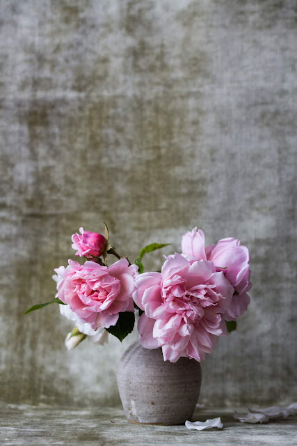 Pink-Peonies-Gray-Vase-Photo-by-Alexandra-Seinet-via-Unsplash.com