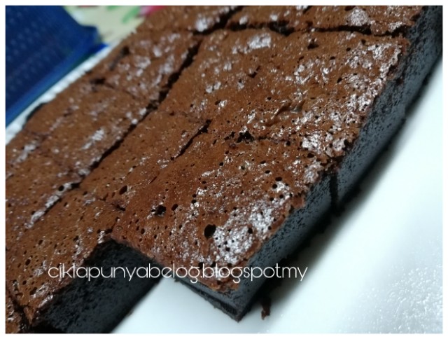 Kek coklat tiramisu moist : Jom buat sendiri. Guna blender 