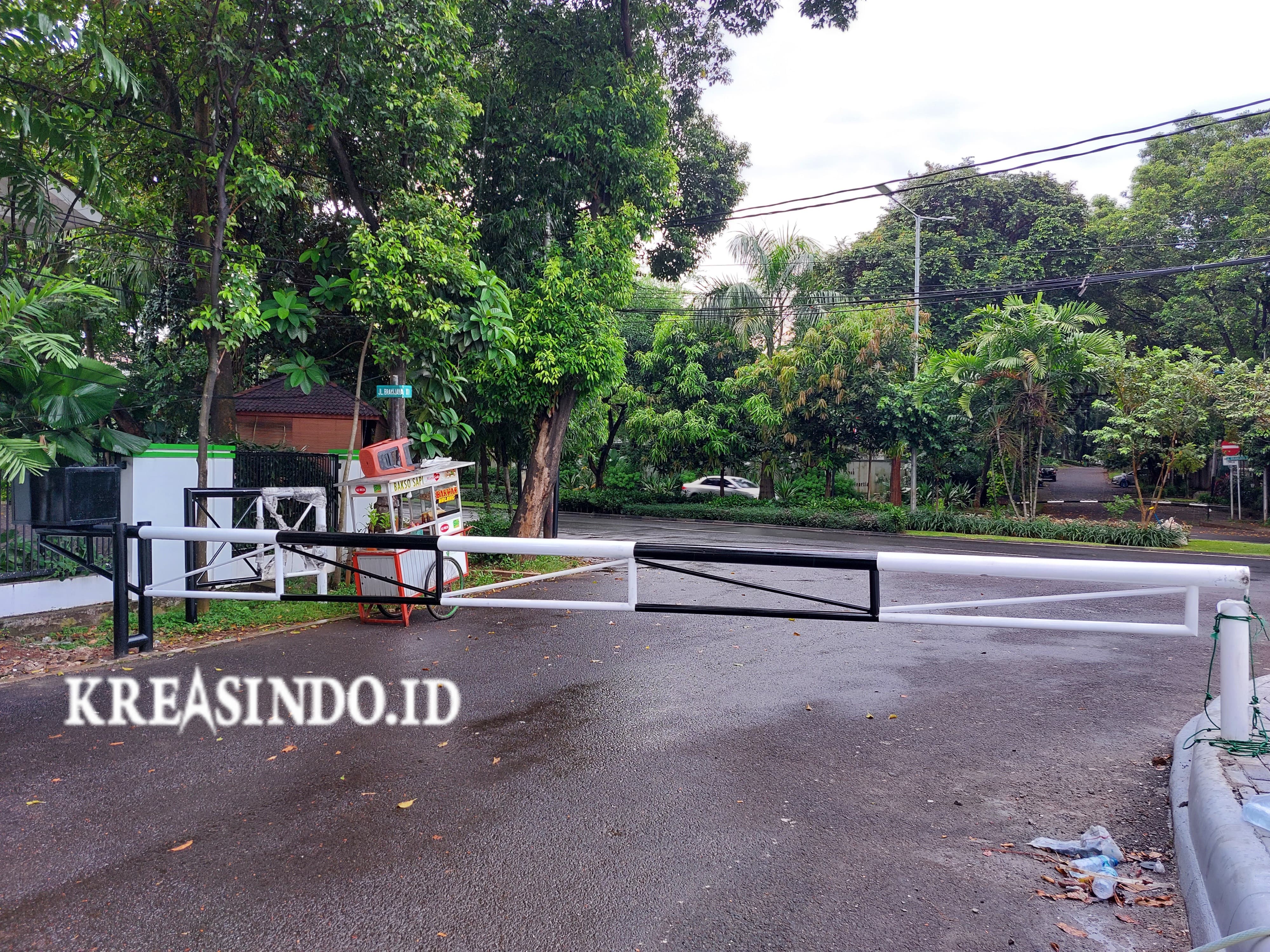 Portal Besi Pesanan Masjid Nurul Hidayah di Jakarta Selatan