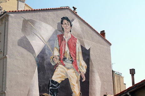 Fresque murale de rue, à Cannes : Gérard Philipe en Fanfan la Tulipe