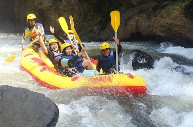 Songa Adventure Rafting Probolinggo