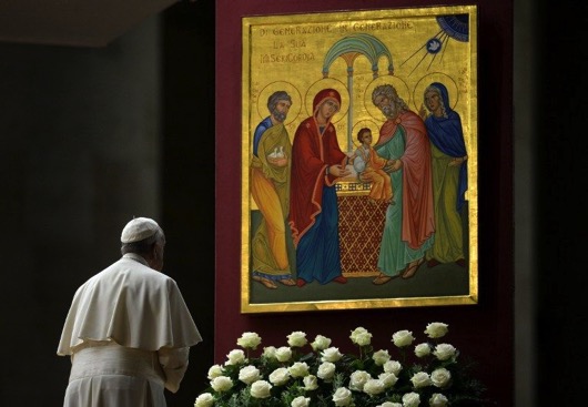 Vatican pope francis vigil prayer before synod assembly afp 041015