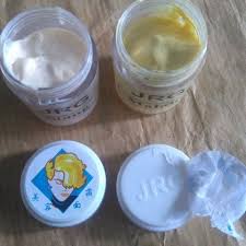 http://dheakosmetik.blogspot.co.id/2017/08/jual-cream-jrg-3-in-1-biosoft-cream.html