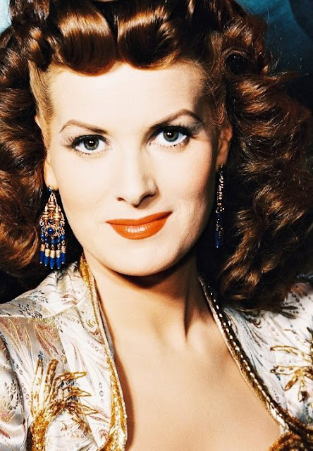 Maureen O'Hara Profile pictures, Dp Images, Display pics collection for whatsapp, Facebook, Instagram, Pinterest.