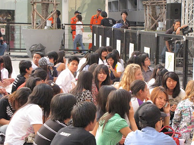 myanmar singer bangkok