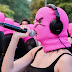 A Pussy Riot alapítója Orbán Viktorról: „Ideje lenne nyugdíjasotthonba vonulnia, és az unokáival lazítania”