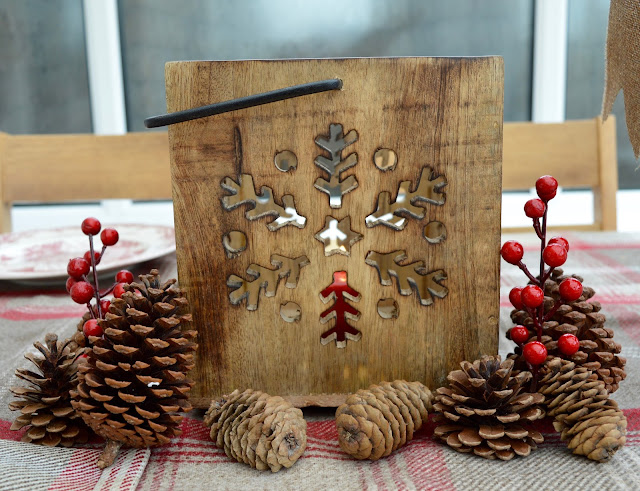 How to host an AWESOME North Pole Christmas Breakfast including tableware from TK Maxx, food ideas and table printables - Festive Wooden Candle Holder TK Maxx