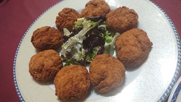 Croquetas de boletus, deliciosas. En El Rinconcito de Rozas.