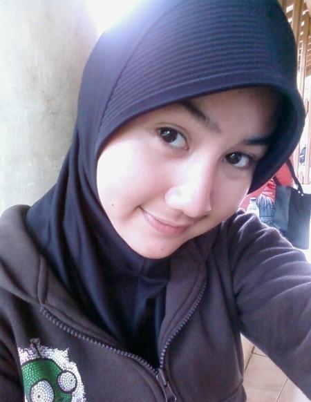 [foto_jilbab_seksi_abg_08.jpg]