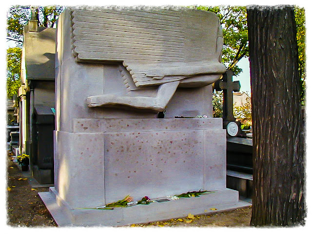 Oscar Wilde's Grave