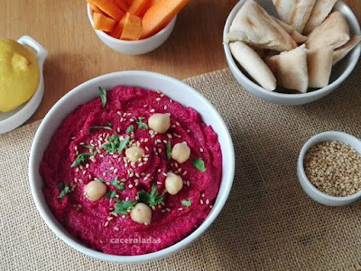 Hummus de remolacha