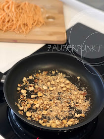 Rüeblipasta mit blumiger Überraschungssauce, Karotten-Erbsen-Frischkäsesauce, FoodblogsSchweiz, FoodblogchallengeMärz,