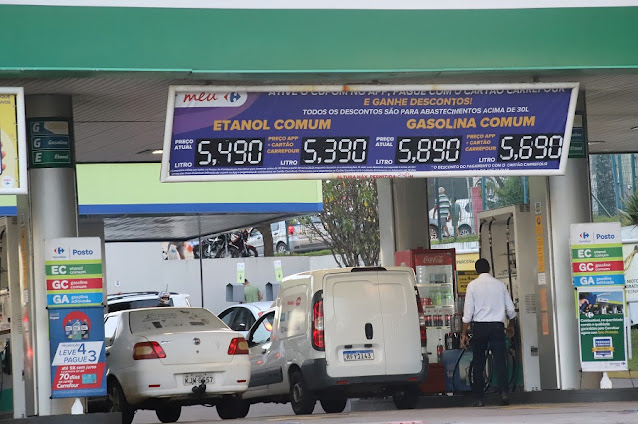 Natal registra o menor preço para o litro da gasolina em 14 meses.