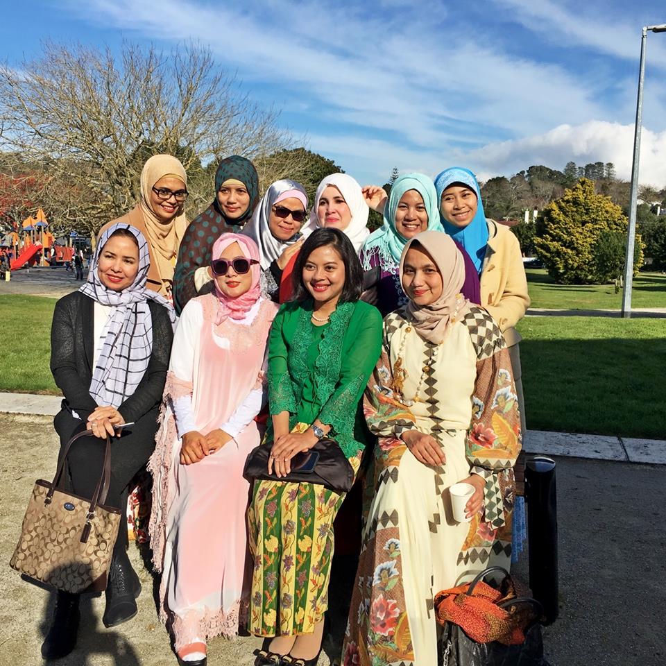 Lebaran 2016 Edition The Rainbow Of Kebaya And Batik