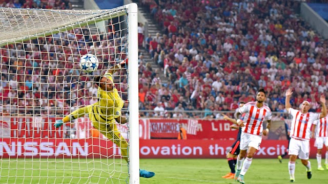 Em jogo tenso, Bayern vence Olympiacos na Grécia