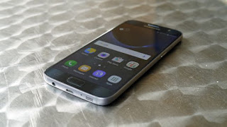 Harga dan Spesifikasi Samsung Galaxy S8-2