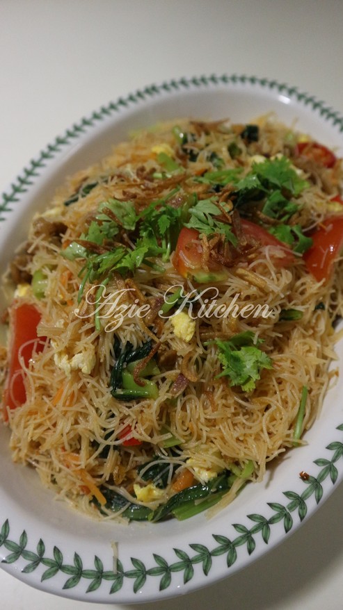 Mee Hoon Goreng Cili Kering Yang Sedap. - Azie Kitchen