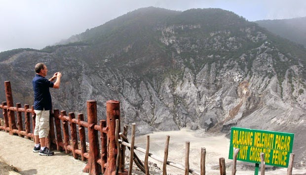 Indahnya Wisata Gunung Tangkuban Perahu  Rainier Adventure