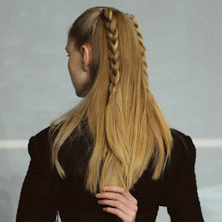 10 hair styles for medium length 2020 women