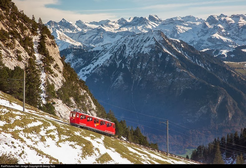 pilatus-cogwheel-railway-1