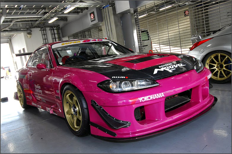 Pink Sports Cars