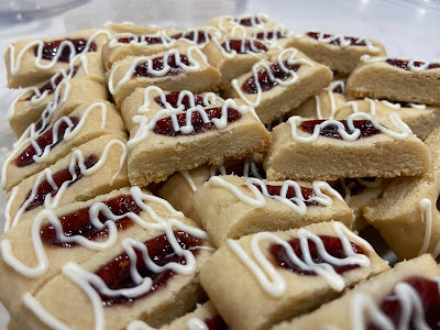 White Chocolate Raspberry Slice Shortbread Cookies from Jenny's Cookbook