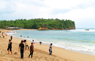 Pantai Tambak Rejo Blitar