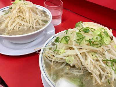 ラーメン 600円 もやしネギ多めと普通